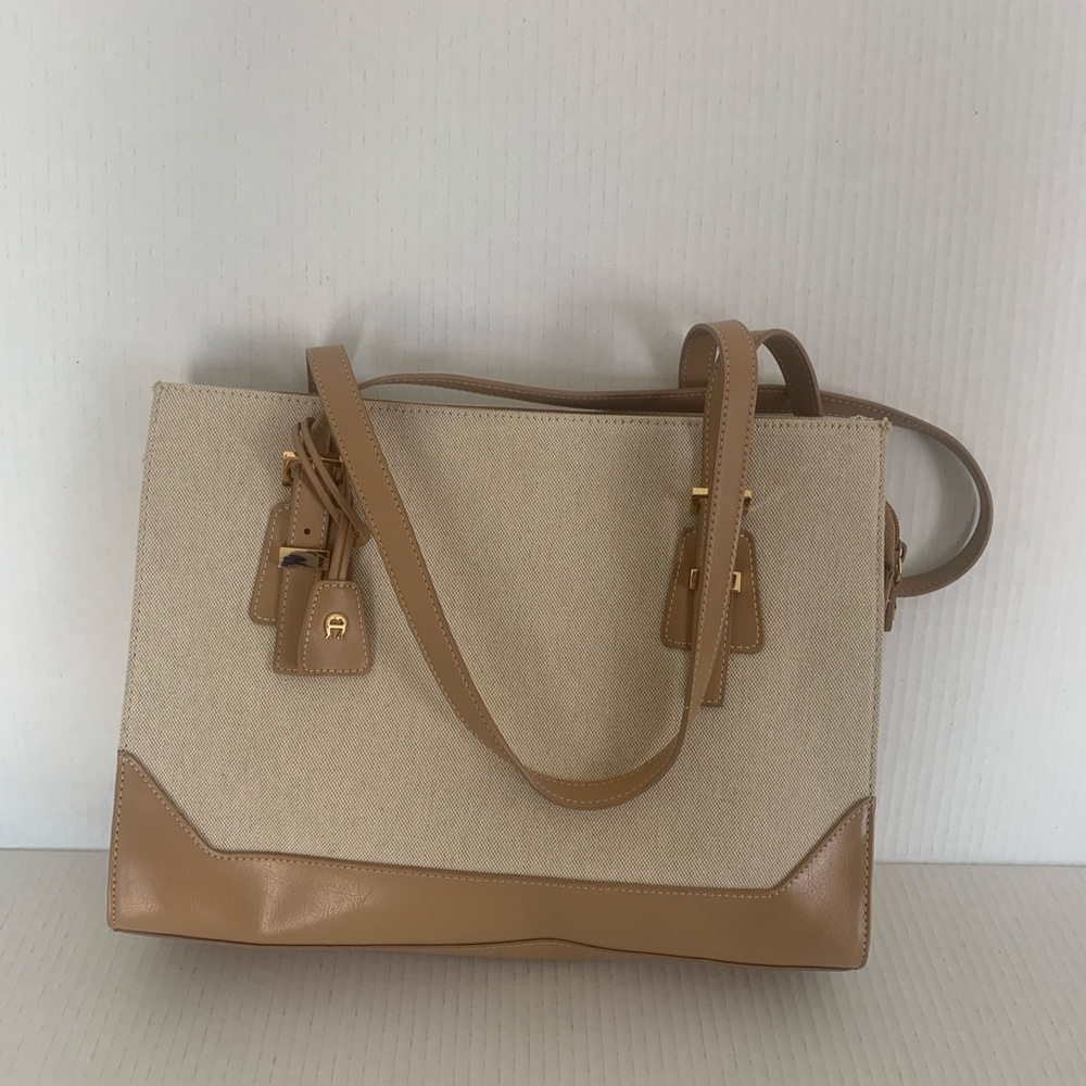 Etienne Aigner women’s ecru fabric tan leather tote purse 13” x 9.5”